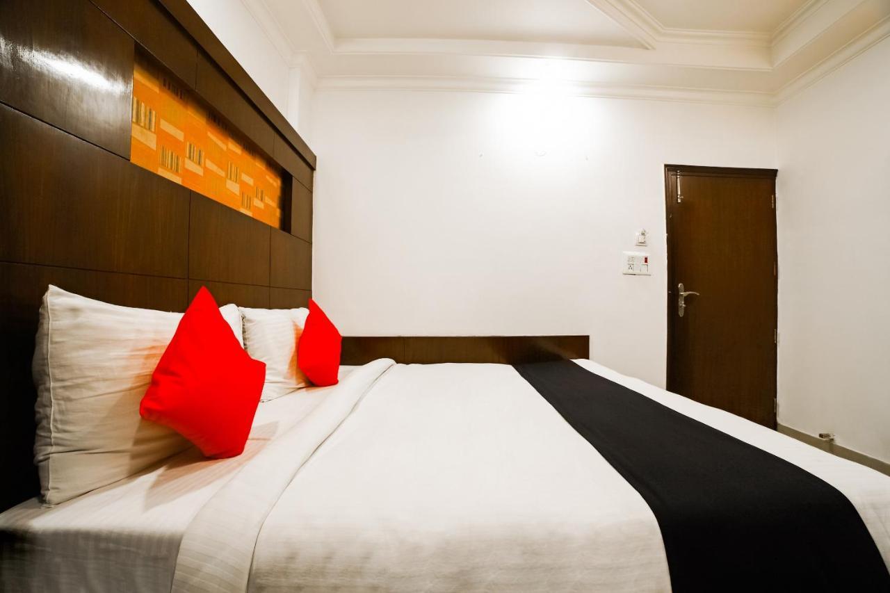 Capital O 6408 Hotel Delhi Heart 新德里 外观 照片