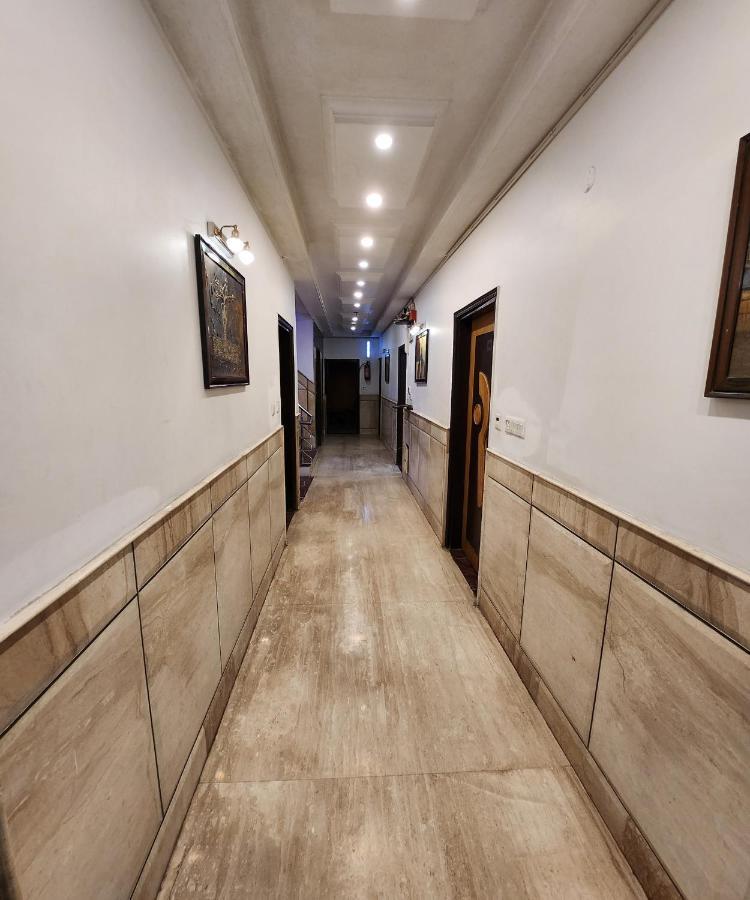 Capital O 6408 Hotel Delhi Heart 新德里 外观 照片