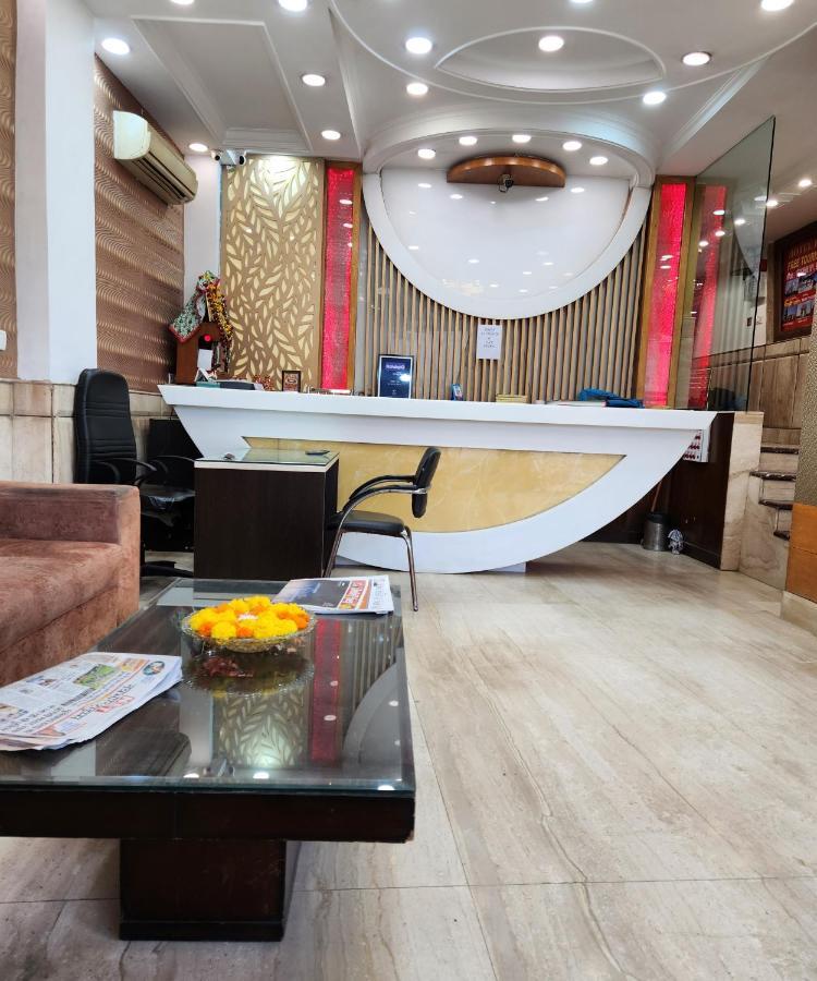 Capital O 6408 Hotel Delhi Heart 新德里 外观 照片