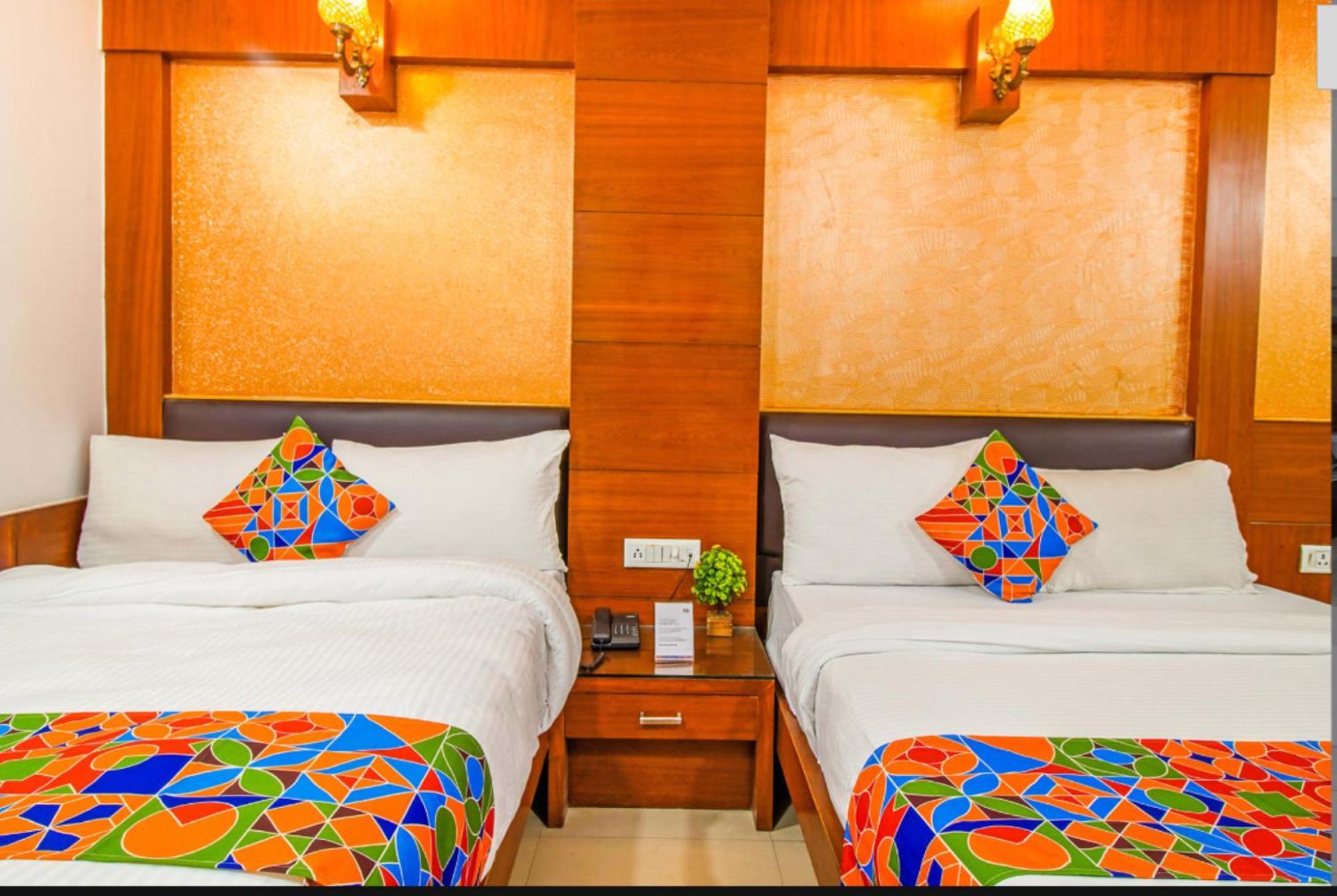 Capital O 6408 Hotel Delhi Heart 新德里 外观 照片