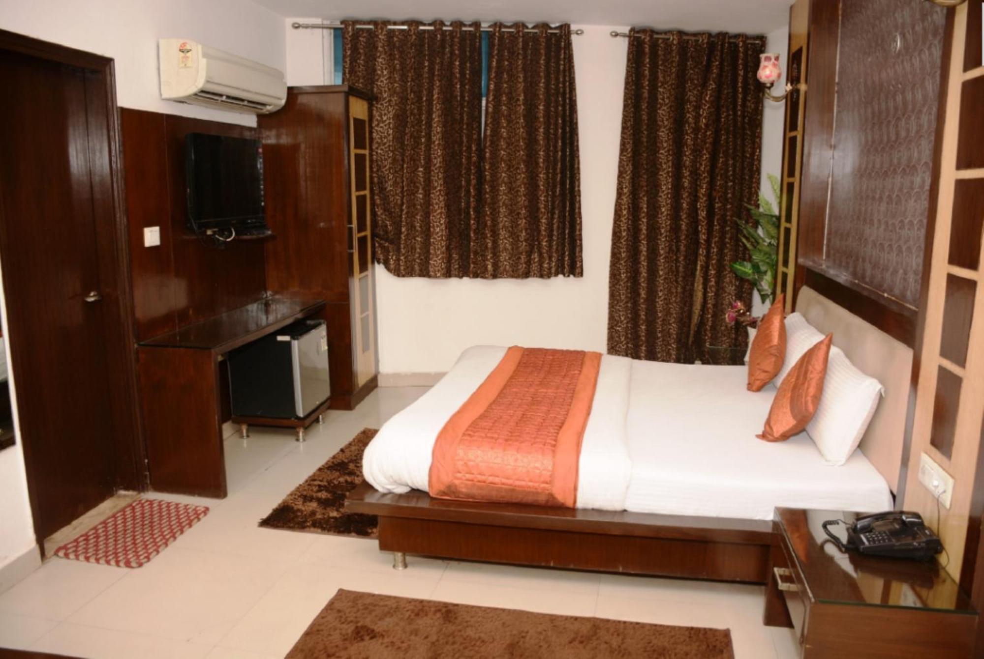 Capital O 6408 Hotel Delhi Heart 新德里 外观 照片
