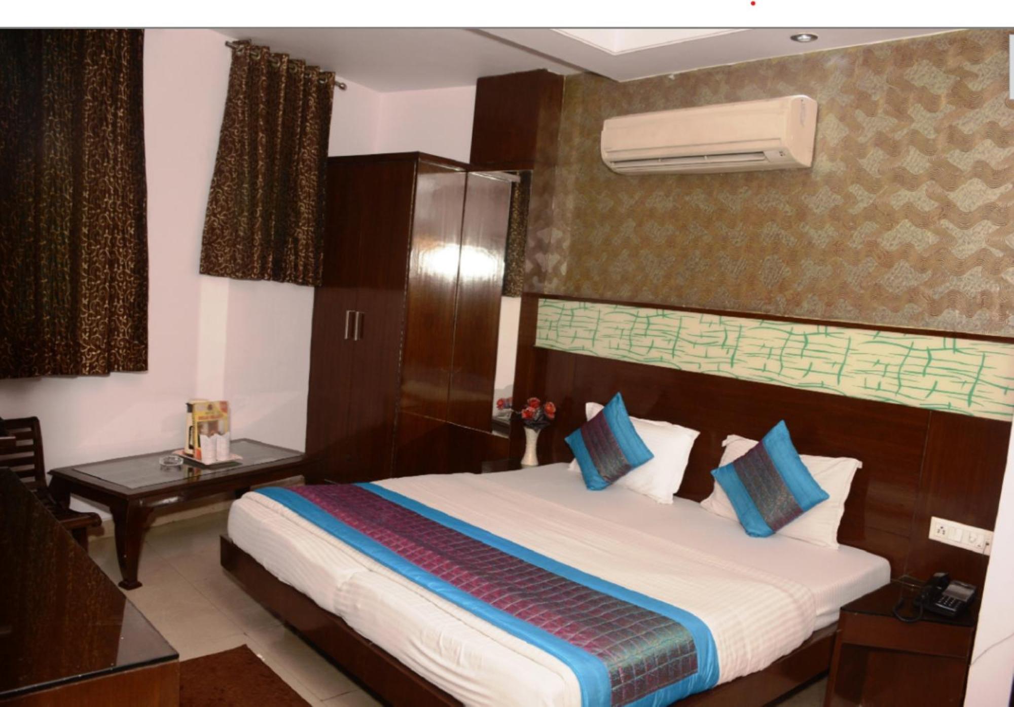 Capital O 6408 Hotel Delhi Heart 新德里 外观 照片