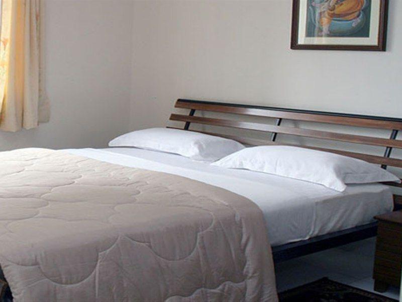 Capital O 6408 Hotel Delhi Heart 新德里 外观 照片