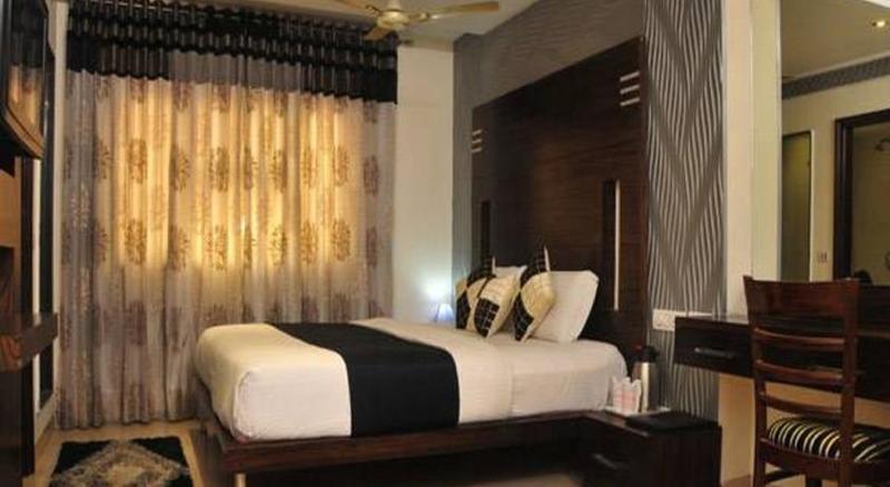 Capital O 6408 Hotel Delhi Heart 新德里 外观 照片