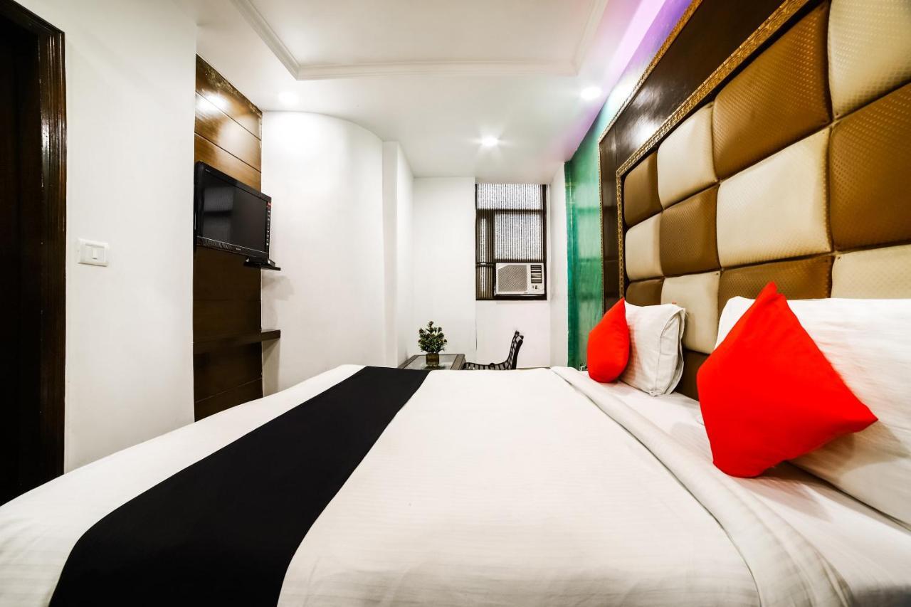 Capital O 6408 Hotel Delhi Heart 新德里 外观 照片